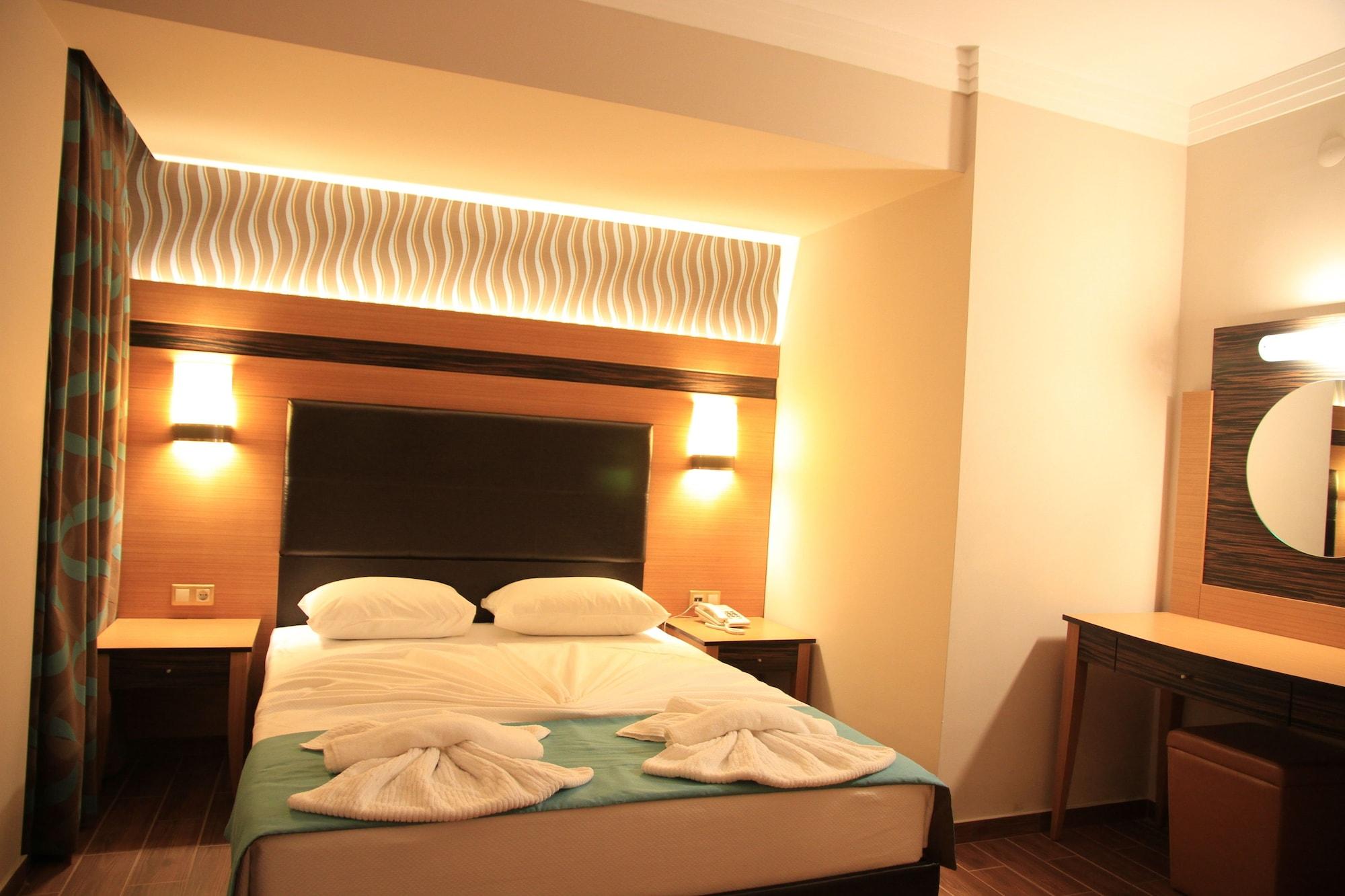 Hotel Club Alpina Marmaris Zewnętrze zdjęcie