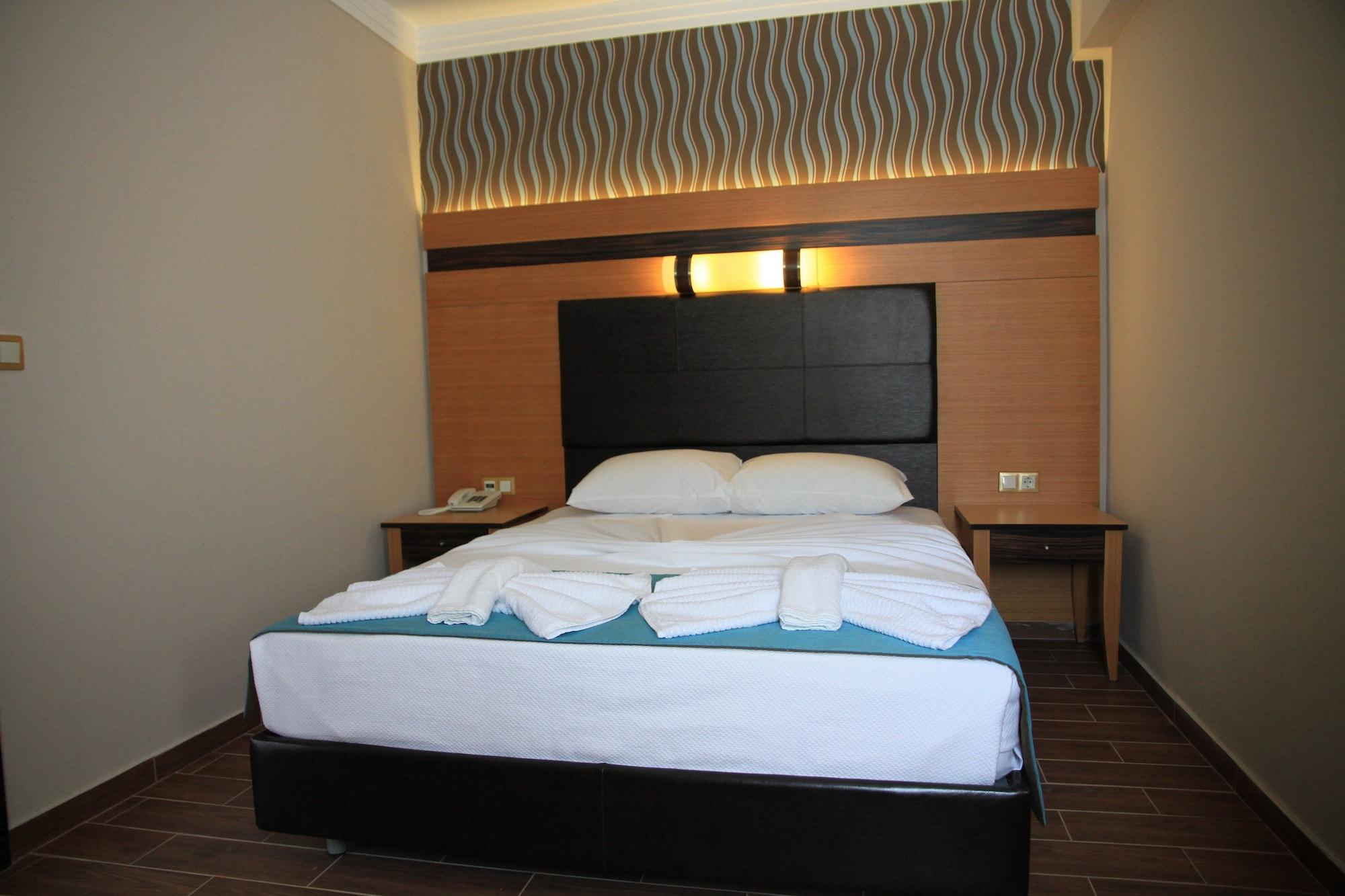 Hotel Club Alpina Marmaris Zewnętrze zdjęcie